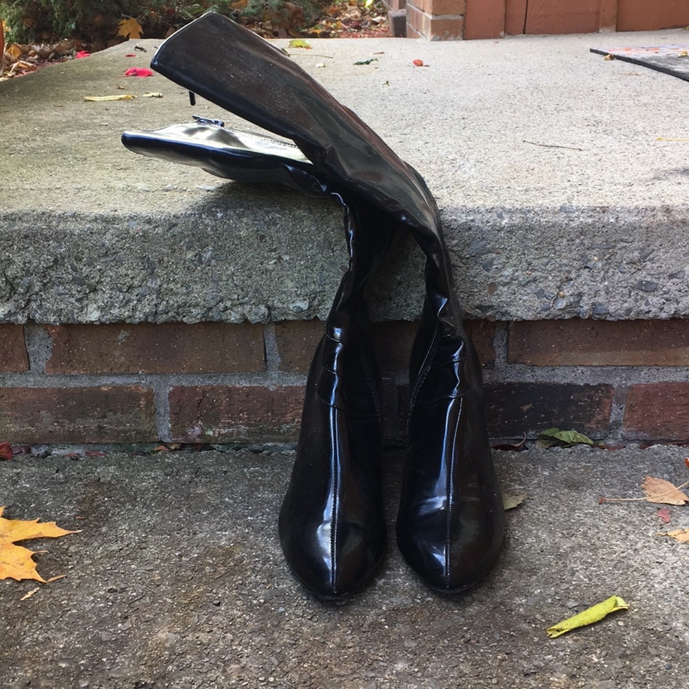 Black Knee high boots